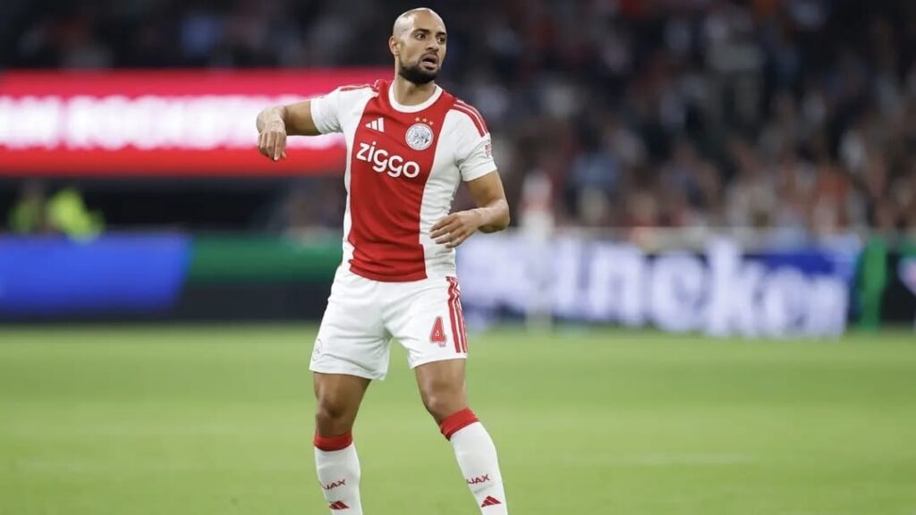 Amrabat responds to Wahbi: I never demanded a starting position with the Moroccan national team.